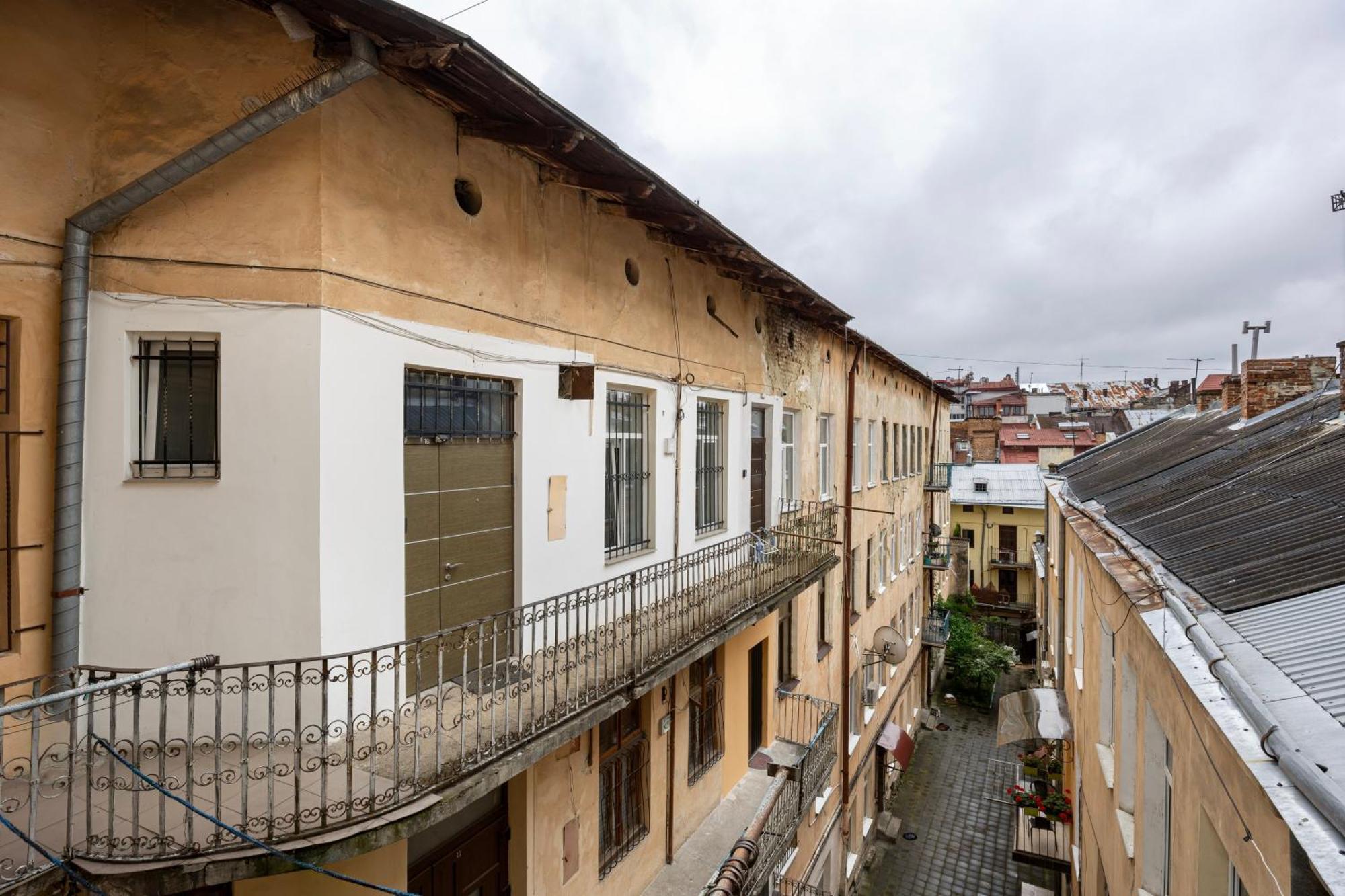 Апартаменти На Площі Ринок 12 Lviv Exterior foto